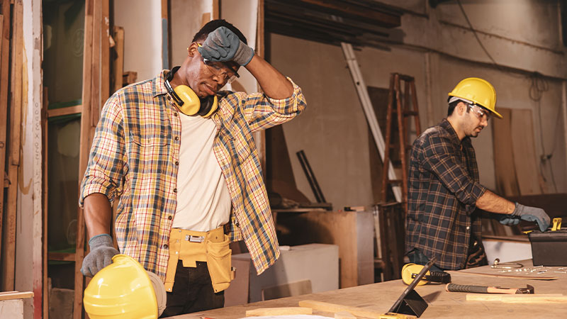 Returning to Work While Receiving Illinois Workers’ Compensation Benefits | Can I Return to Work and Still Receive Workers' Comp Benefits | Illinois Workers' Compensation Laws | Workers' Comp Attorneys in Illinois